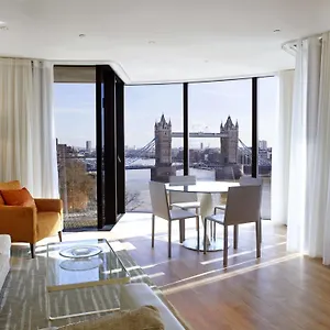 5* Apart Otel Cheval Three Quays At The Tower Of