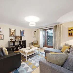  Apartment 2 Bed Chic Near Shoreditch & Liverpool St Free Wifi & Parking By Aparts